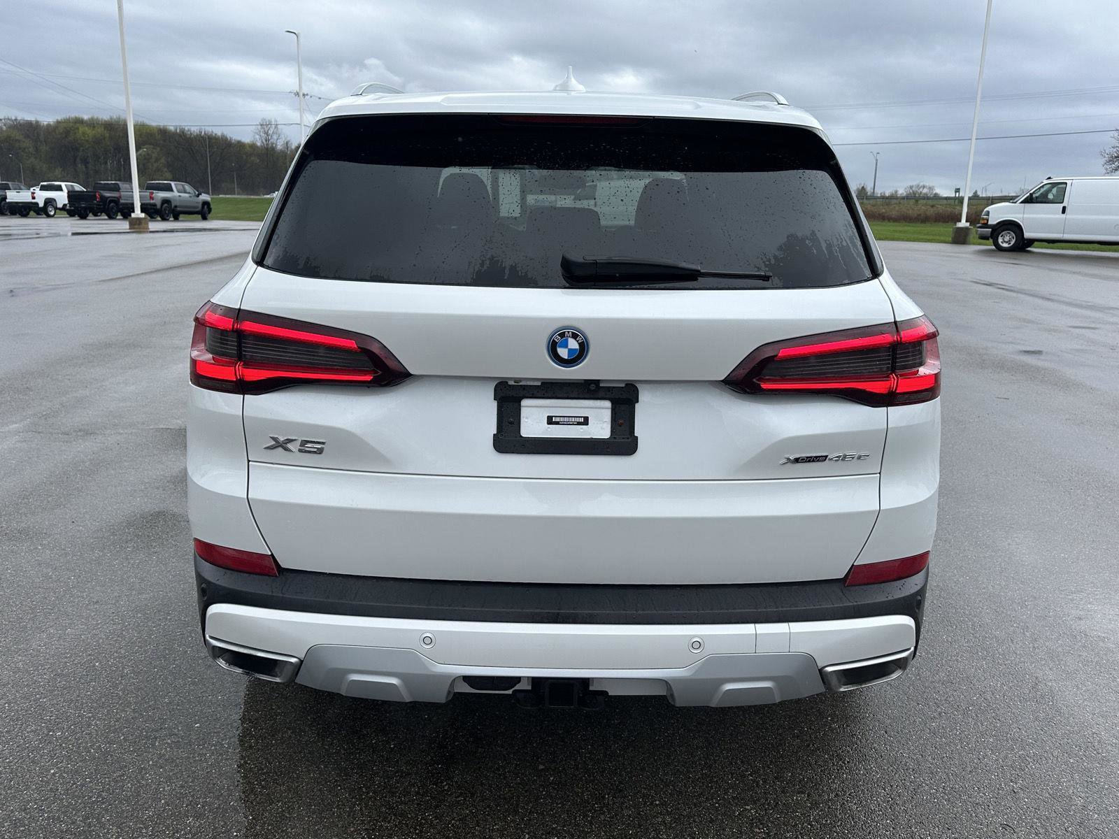 Used 2023 BMW X5 xDrive45e w/ Climate Comfort Package image 4