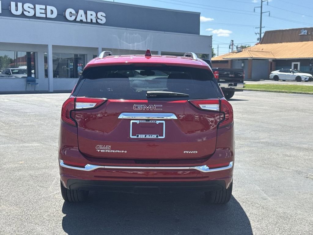 Used 2023 GMC Terrain Denali w/ Denali Premium Package AWD/4WD image 19
