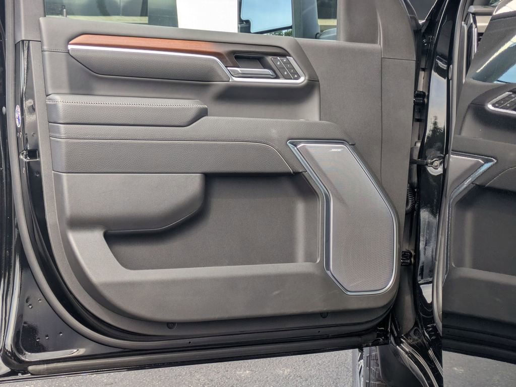 New 2025 GMC Sierra 2500 Denali w/ Denali Reserve Package AWD/4WD image 12