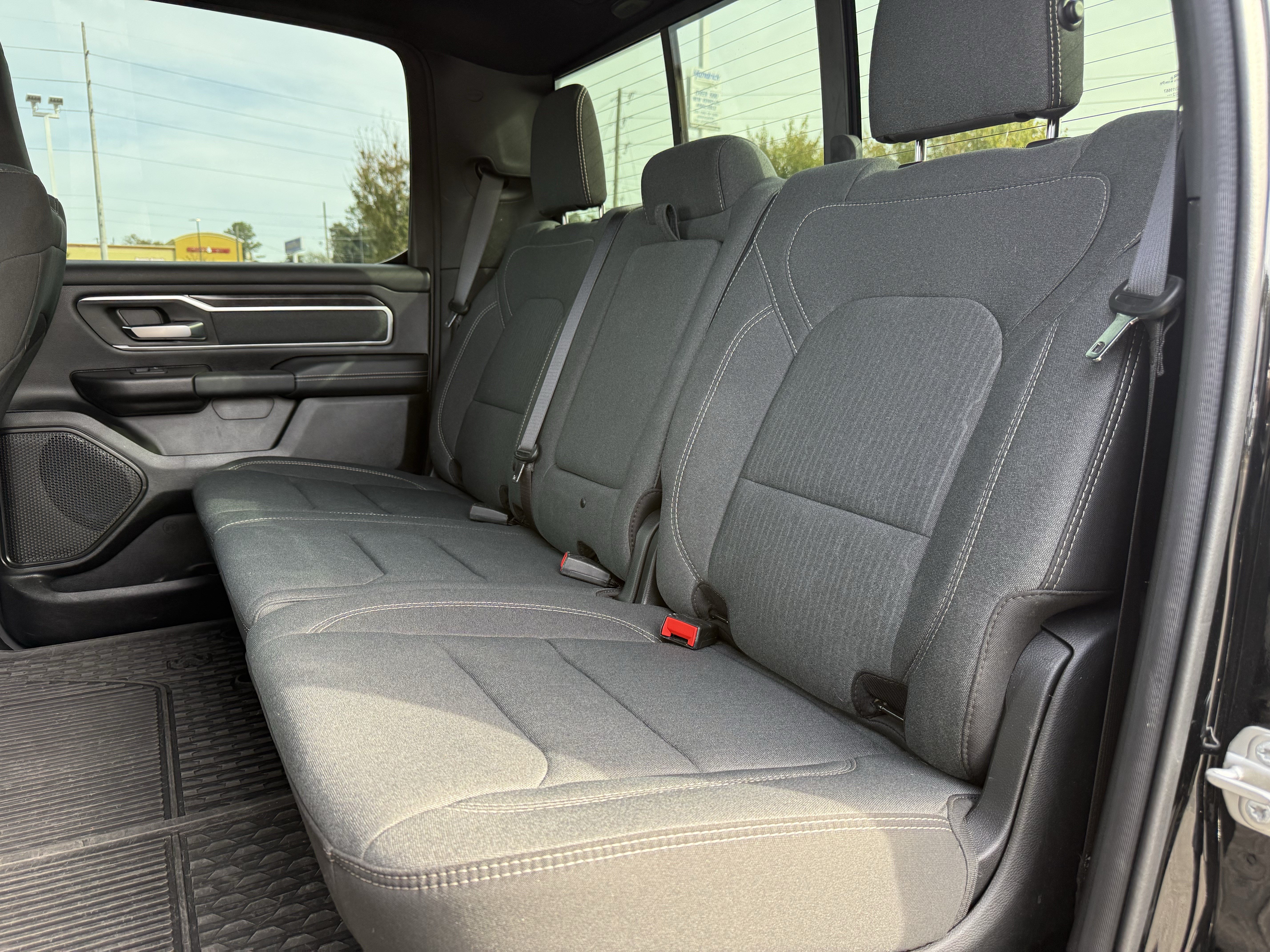 Used 2023 RAM 1500 Big Horn AWD/4WD image 32