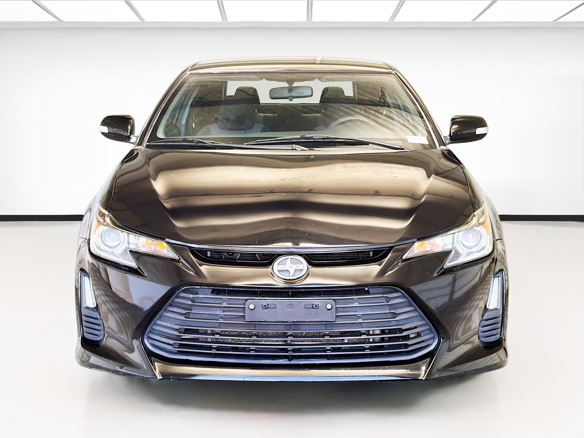 Used 2015 Scion tC image 2
