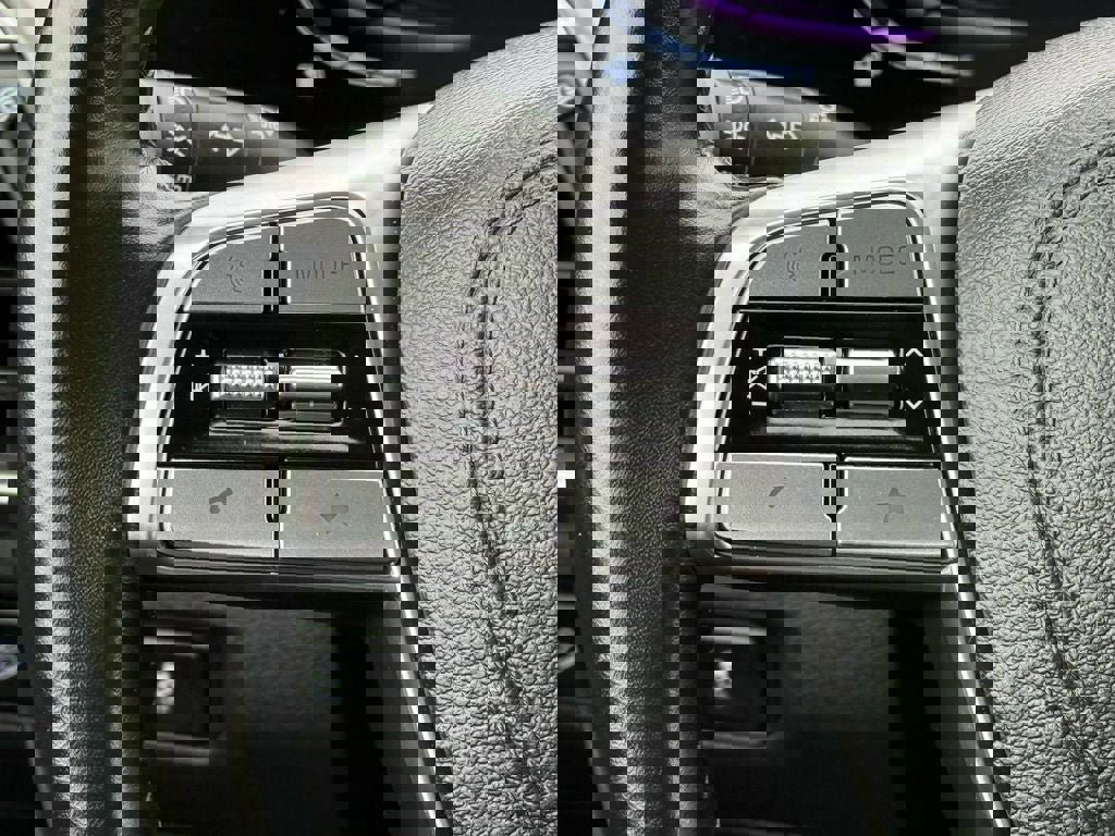 Used 2025 Kia Telluride S image 21