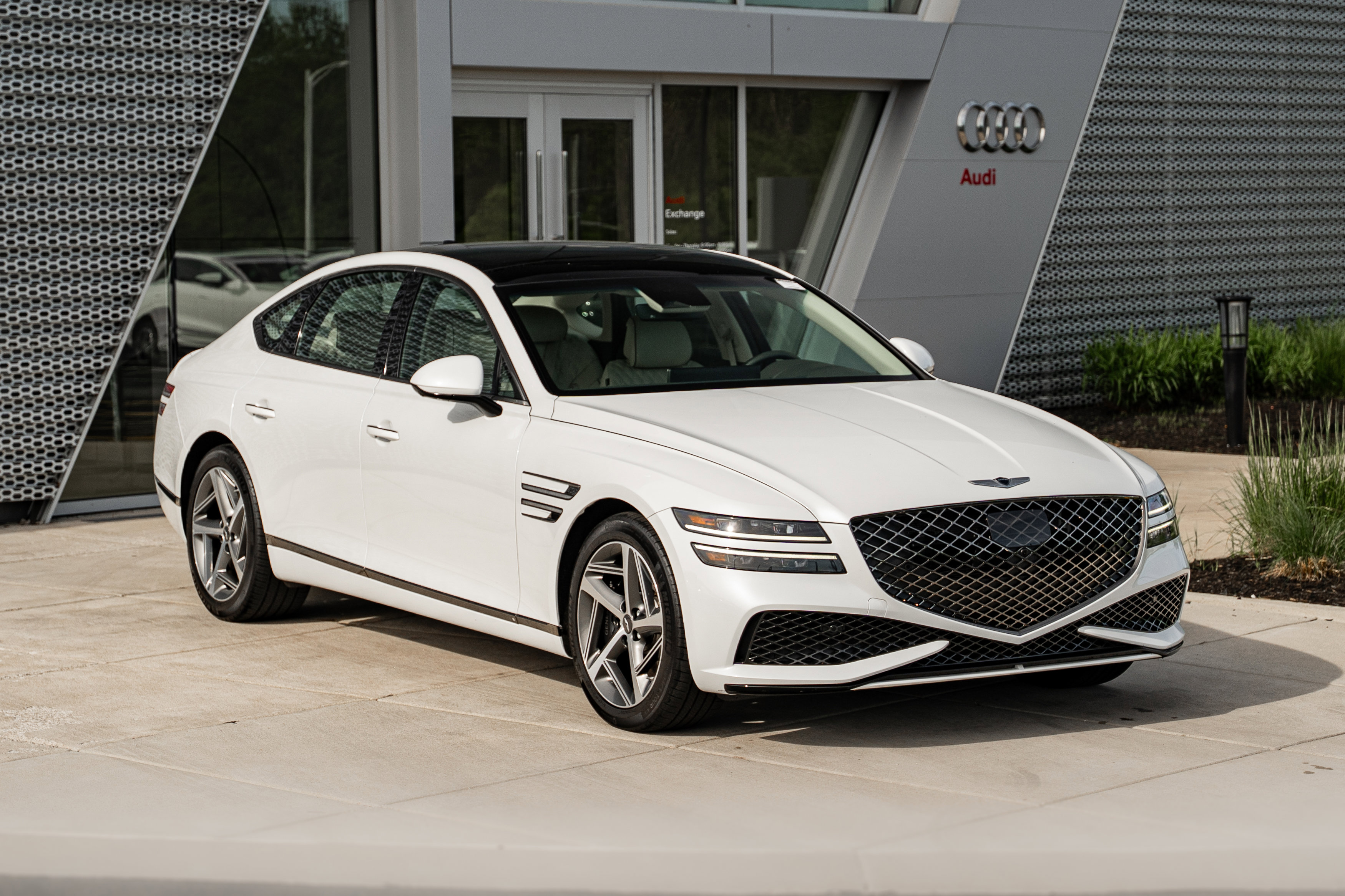 Used 2024 Genesis G80 3.5T Sport AWD/4WD image 2