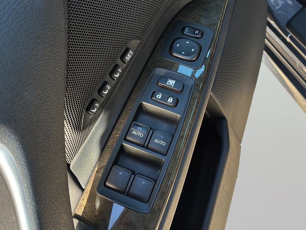 Used 2014 Lexus IS 250C w/ Luxury Package RWD image 14