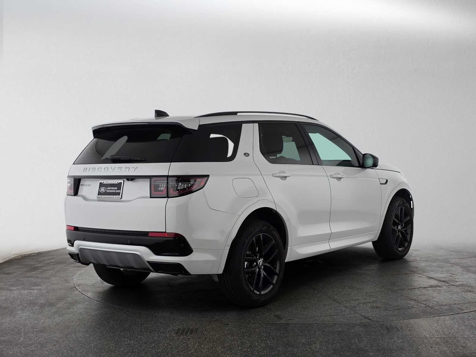 Used 2025 Land Rover Discovery Sport S AWD/4WD image 5