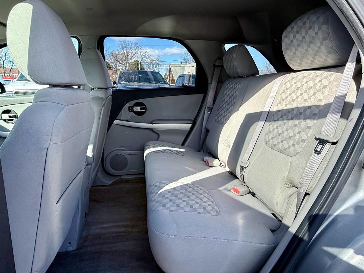 Used 2005 Chevrolet Equinox LT w/ Preferred Equipment Group image 13