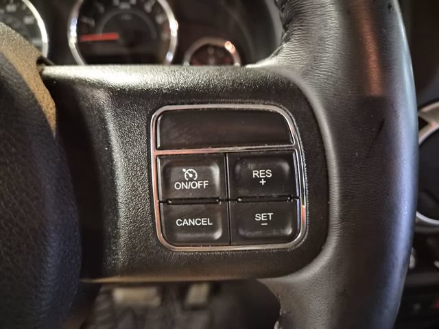 Used 2017 Jeep Wrangler Unlimited Sahara w/ Connectivity Group AWD/4WD image 19