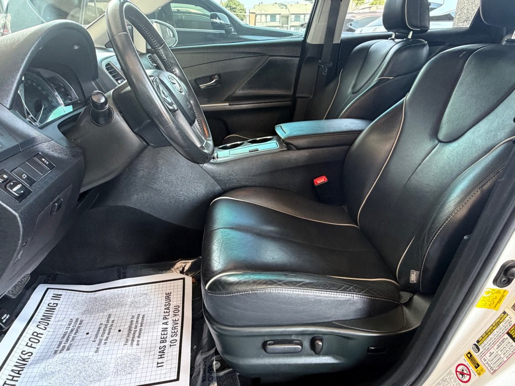 Used 2013 Toyota Venza XLE w/ XLE Premium Pkg AWD/4WD image 5