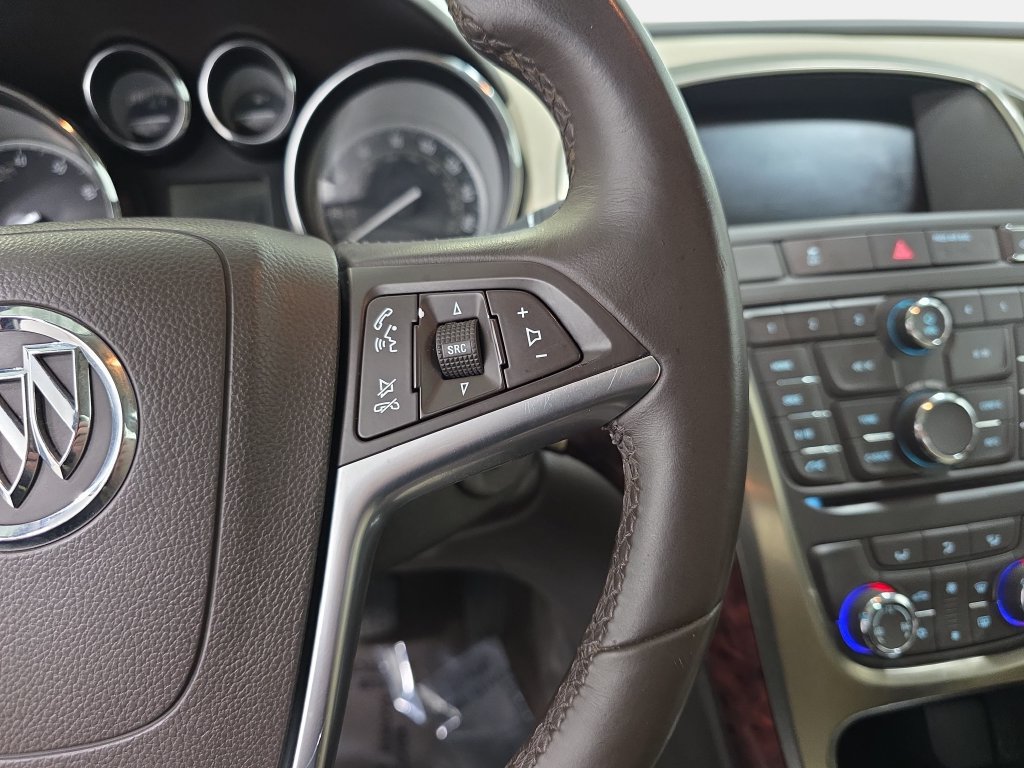 Used 2013 Buick Verano FWD image 18