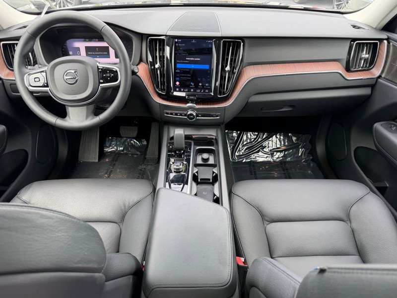 Certified 2023 Volvo XC60 B5 Plus w/ Climate Package AWD/4WD image 12