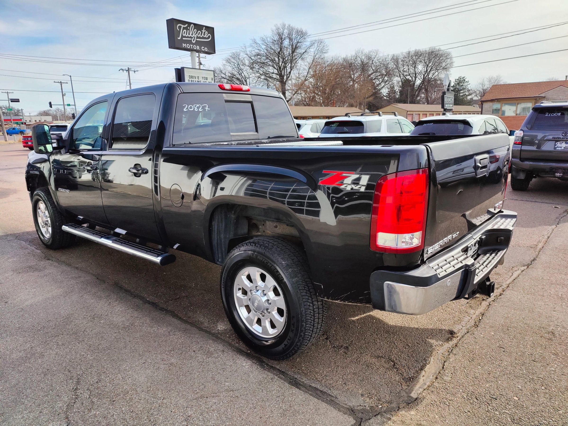 Used 2012 GMC Sierra 2500 SLT w/ SLT Convenience Package AWD/4WD image 5
