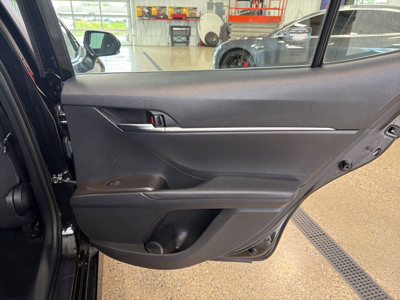 Used 2022 Toyota Camry LE FWD image 24