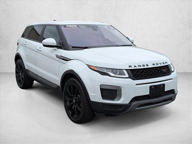 Used 2017 Land Rover Range Rover Evoque SE image 3