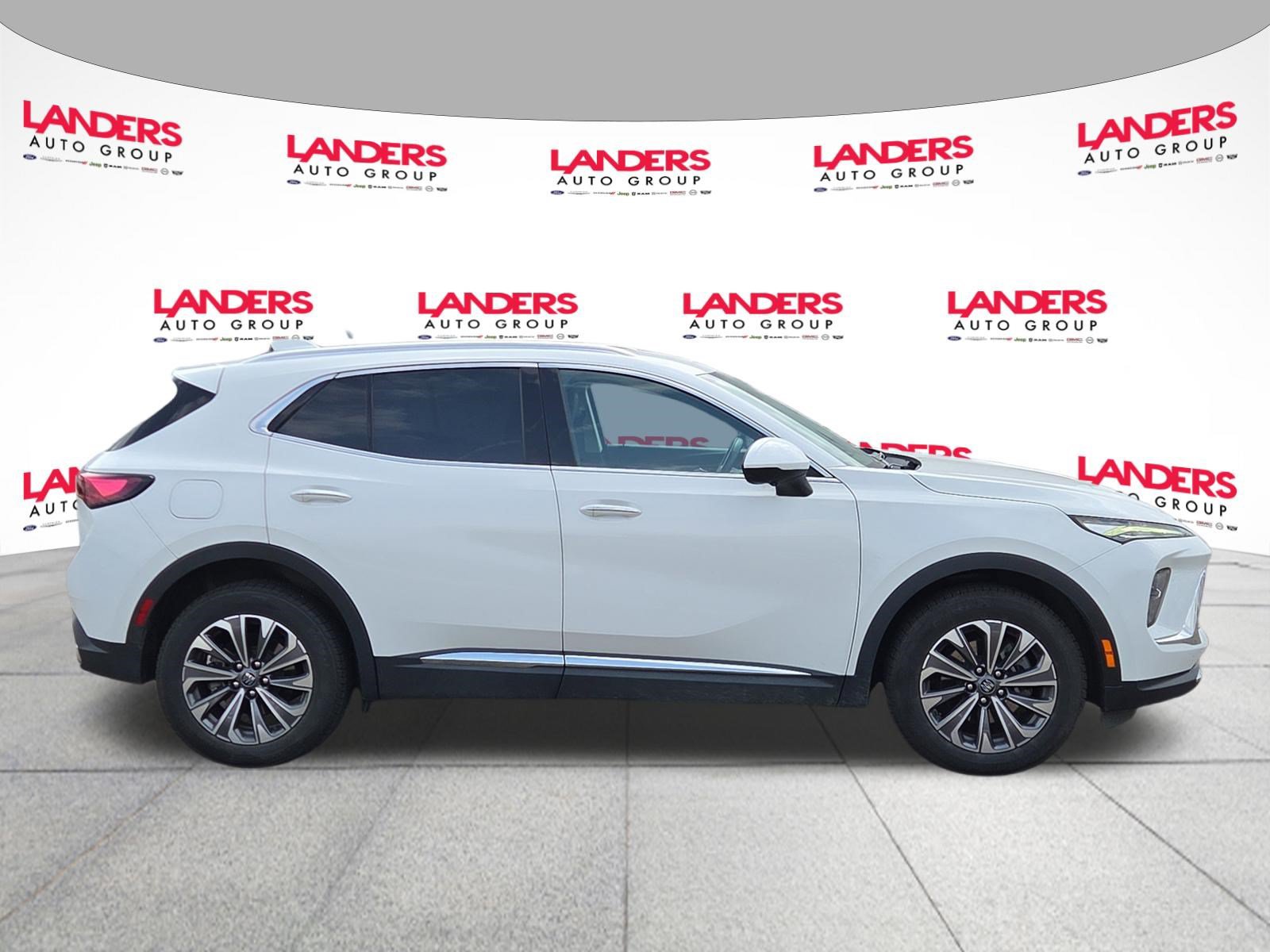 Used 2024 Buick Envision Preferred AWD/4WD image 2