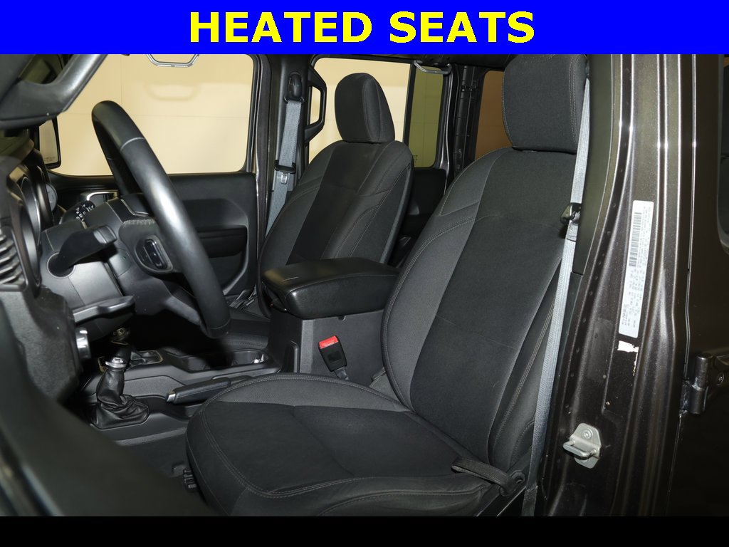 Used 2018 Jeep Wrangler Unlimited Sport S image 3