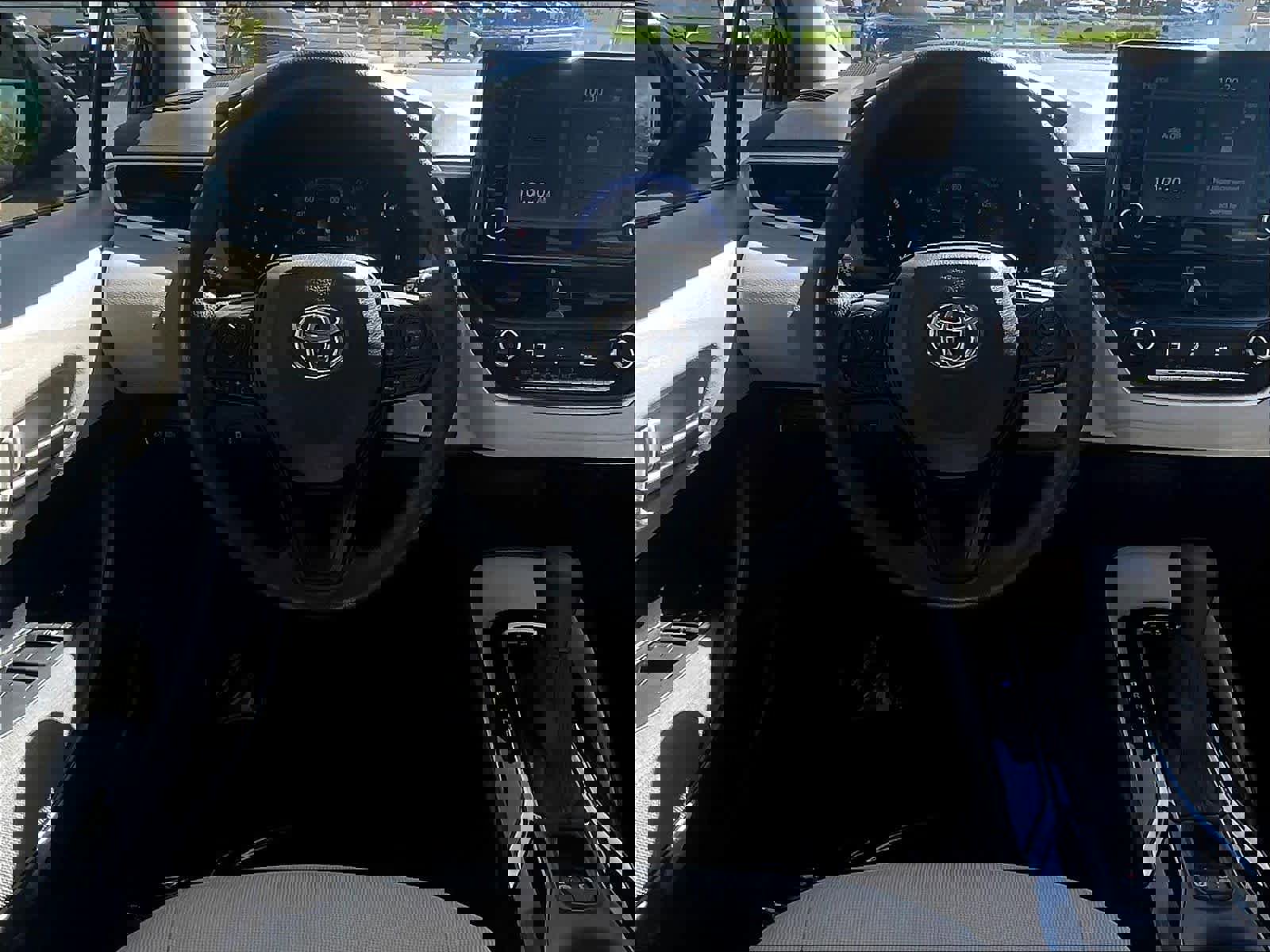 Used 2022 Toyota Corolla LE image 7