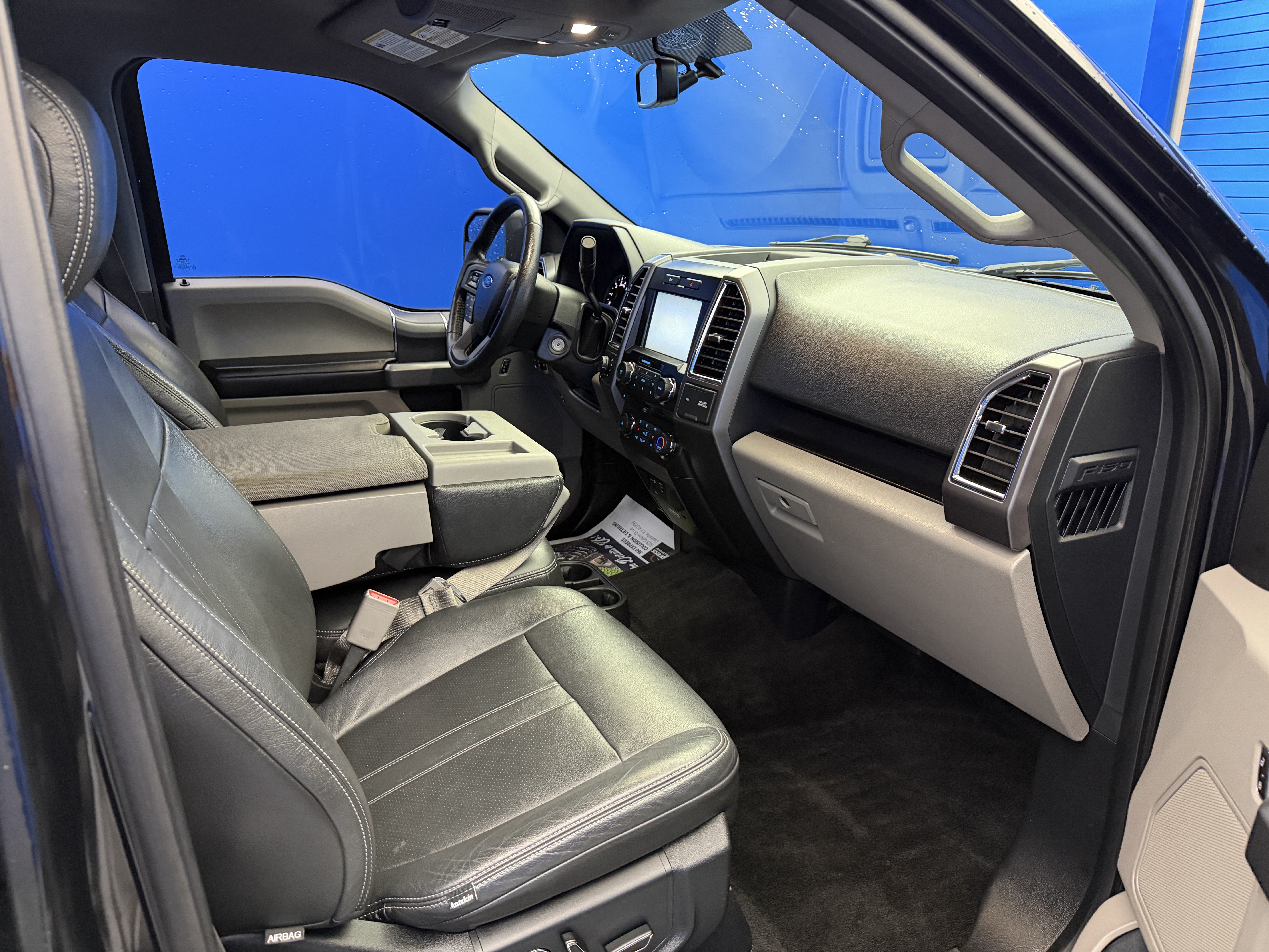 Used 2015 Ford F150 XLT w/ Equipment Group 302A Luxury AWD/4WD image 25
