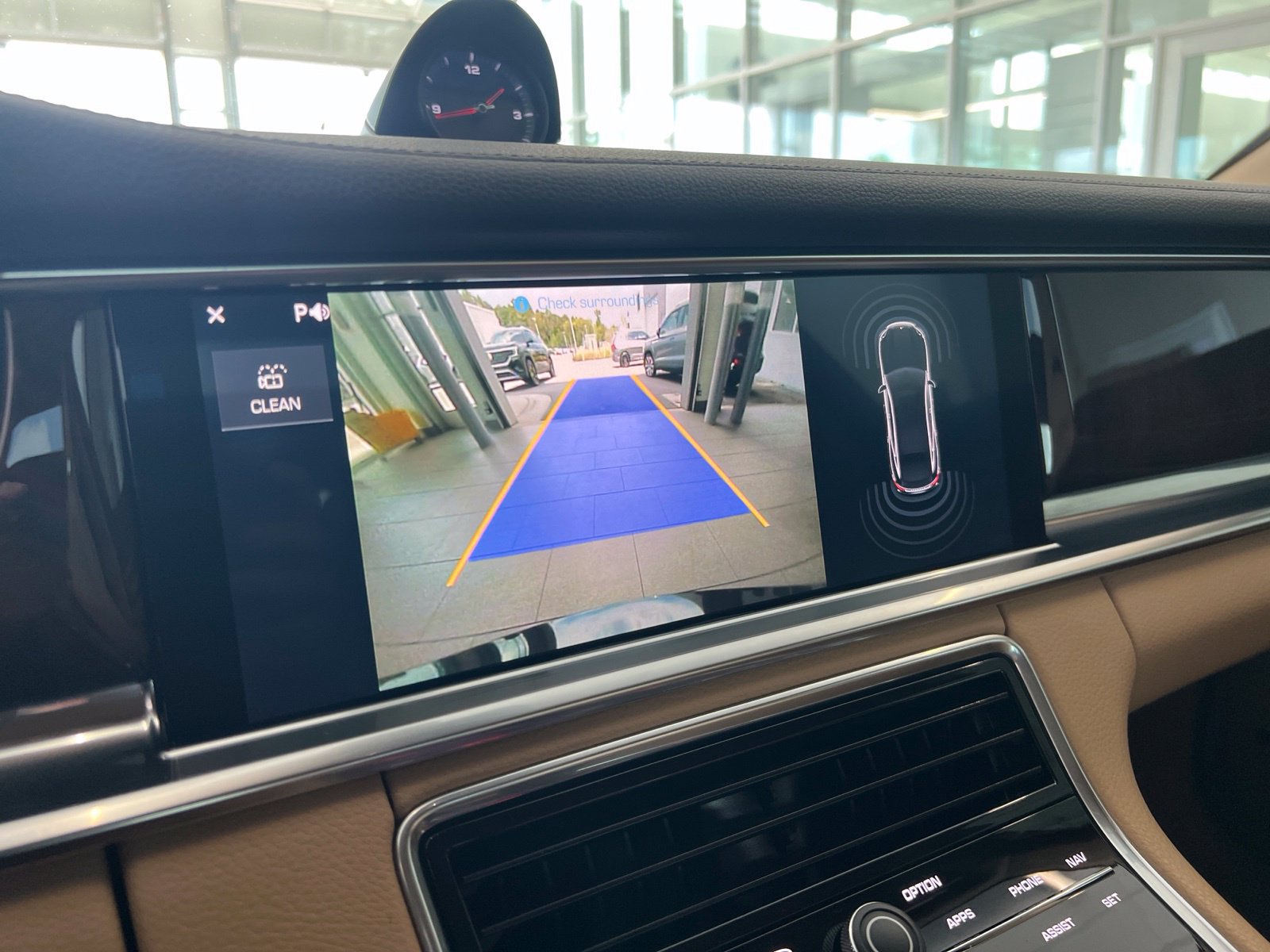 Used 2018 Porsche Panamera 4S AWD/4WD image 13