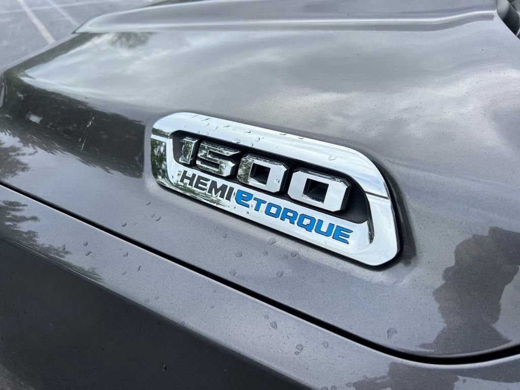 Used 2024 RAM 1500 Laramie image 8