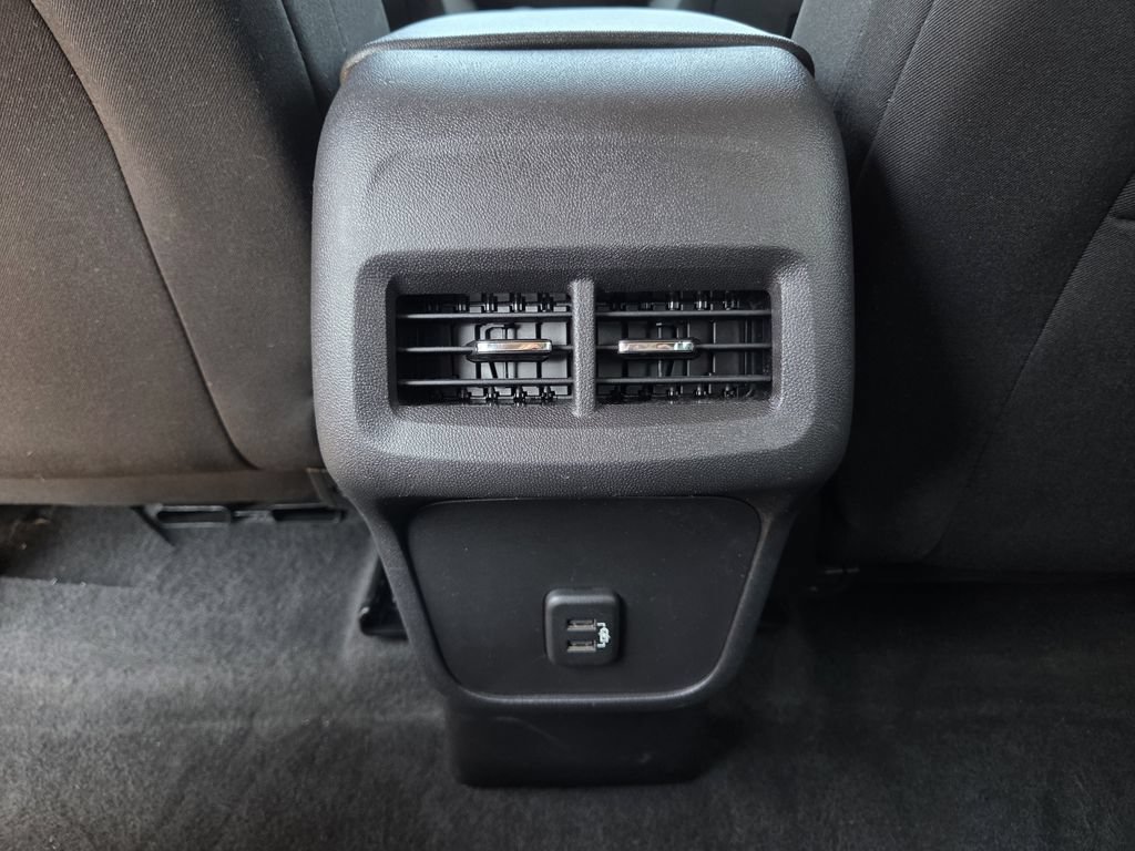 Used 2024 Chevrolet Equinox LT FWD image 20