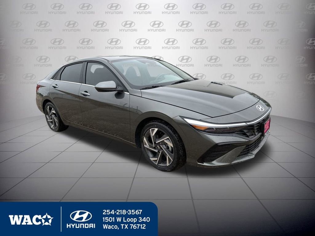 Used 2025 Hyundai Elantra SEL video 2