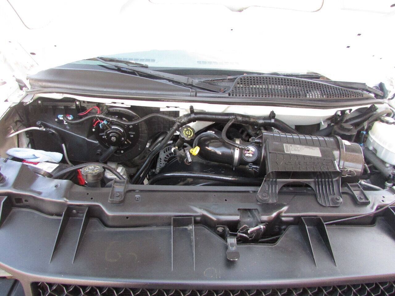 Used 2012 Chevrolet Express 1500 RWD image 26