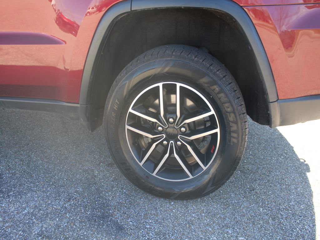 Used 2021 Jeep Grand Cherokee Trailhawk AWD/4WD image 22