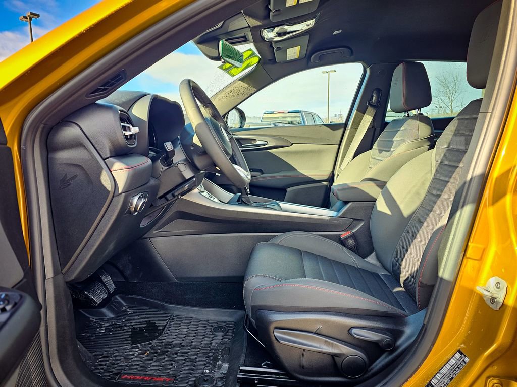 Used 2024 Dodge Hornet GT w/ GT Blacktop Package image 11