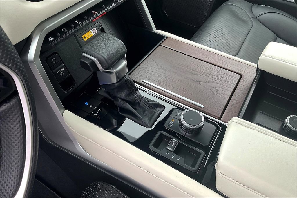 Used 2024 Toyota Sequoia Capstone image 15