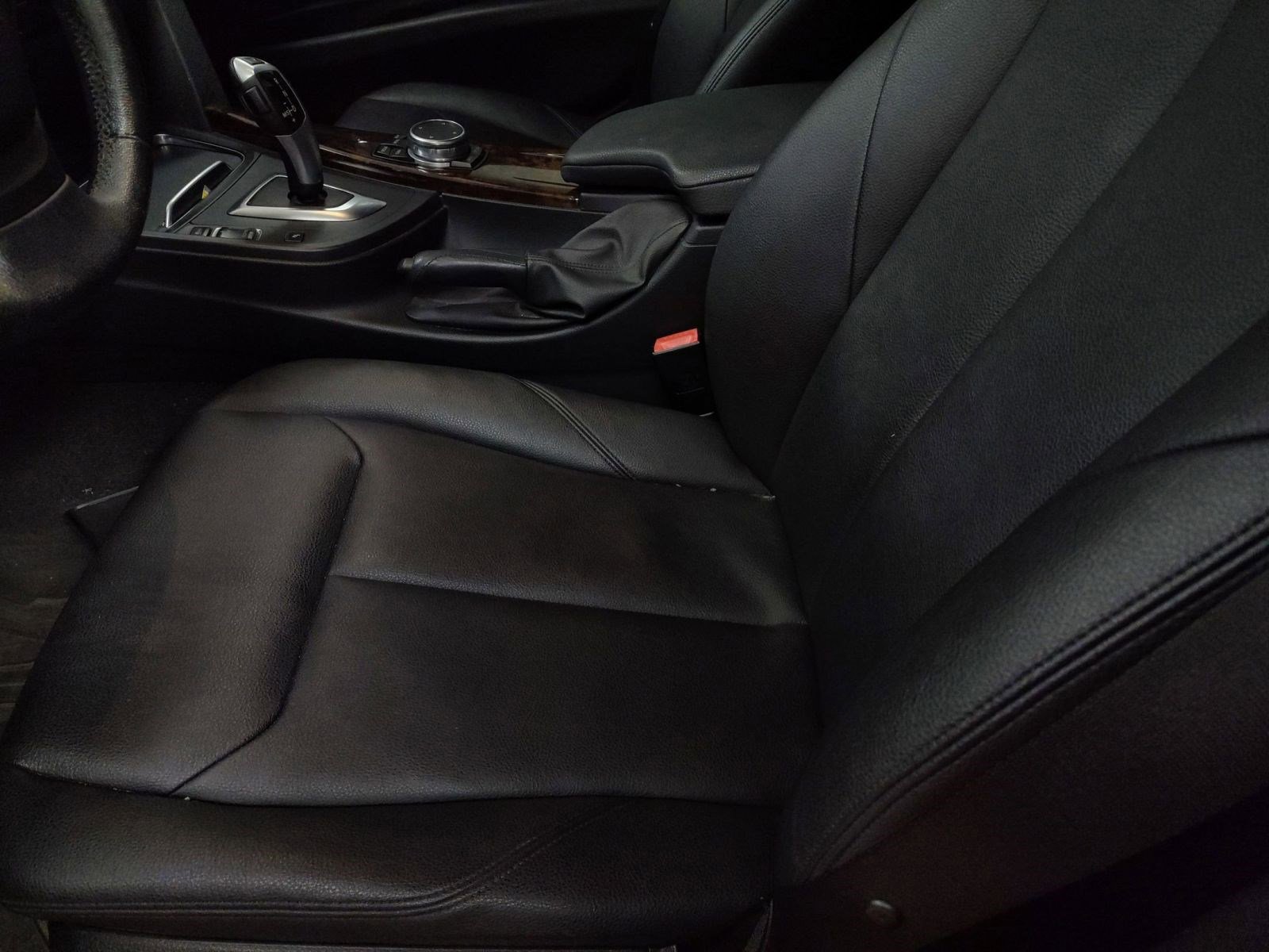 Used 2017 BMW 320i xDrive Sedan image 19