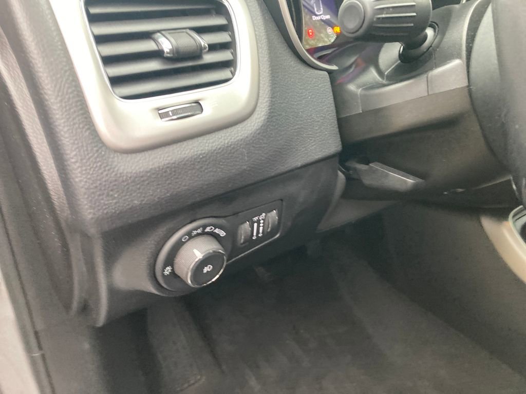 Used 2019 Jeep Compass Latitude AWD/4WD image 17