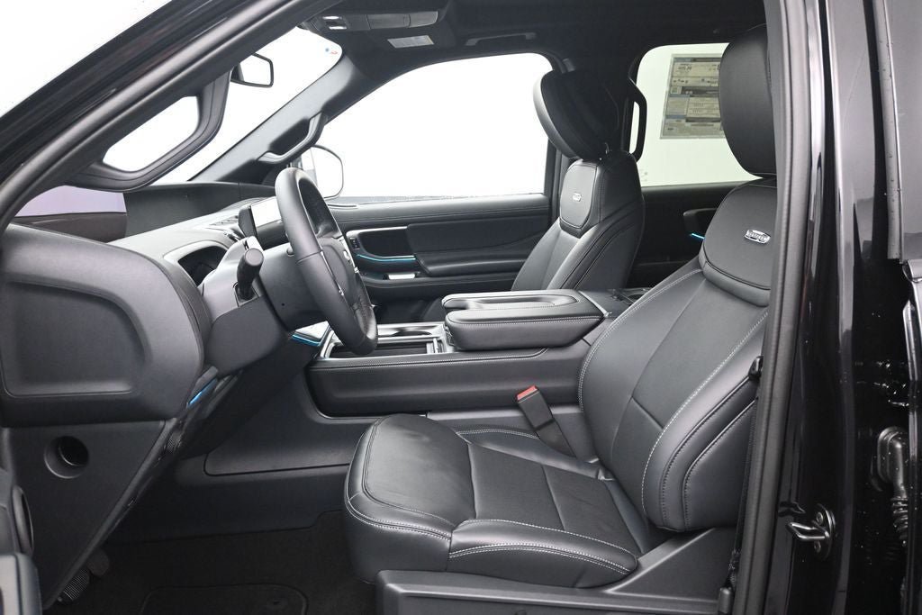 New 2026 Ford Expedition Platinum w/ Stealth Appearance Package AWD/4WD image 9