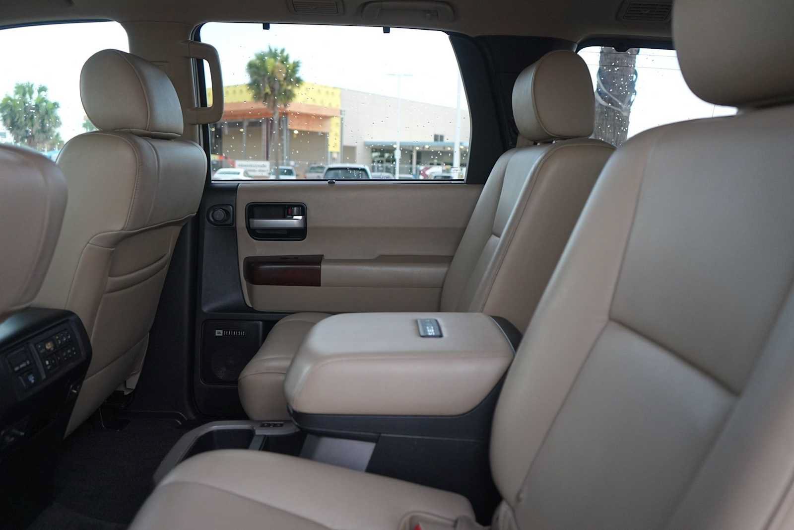 Used 2013 Toyota Sequoia Platinum RWD image 14