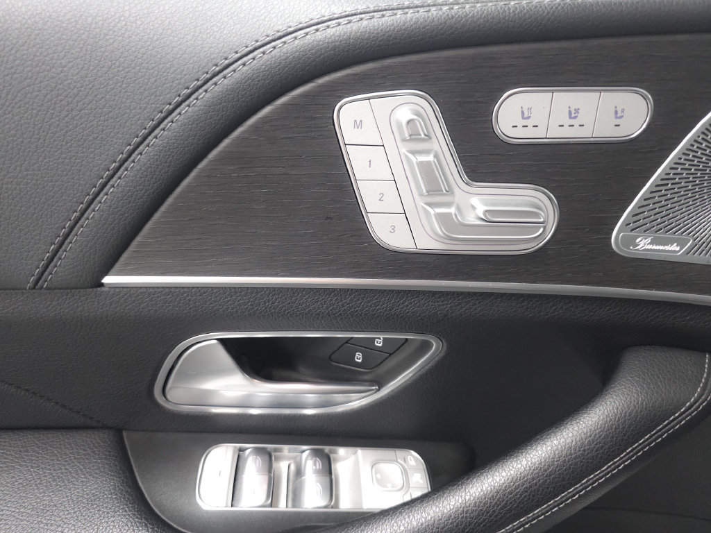 Used 2020 Mercedes-Benz GLE 350 4MATIC image 6