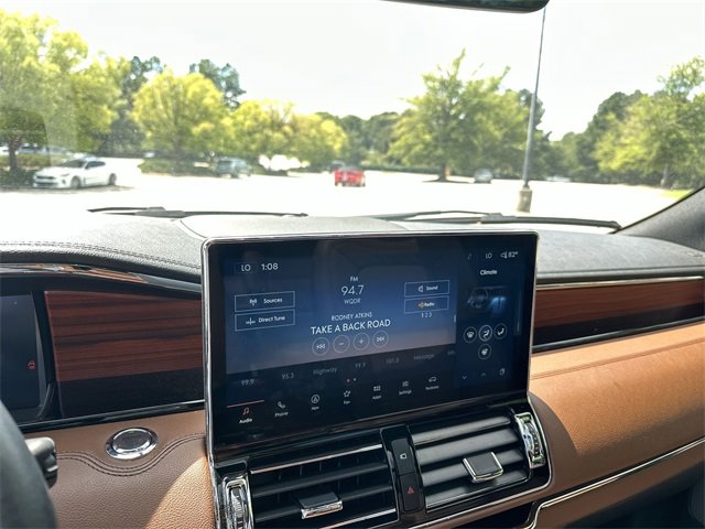 New 2024 Lincoln Navigator L Reserve image 16