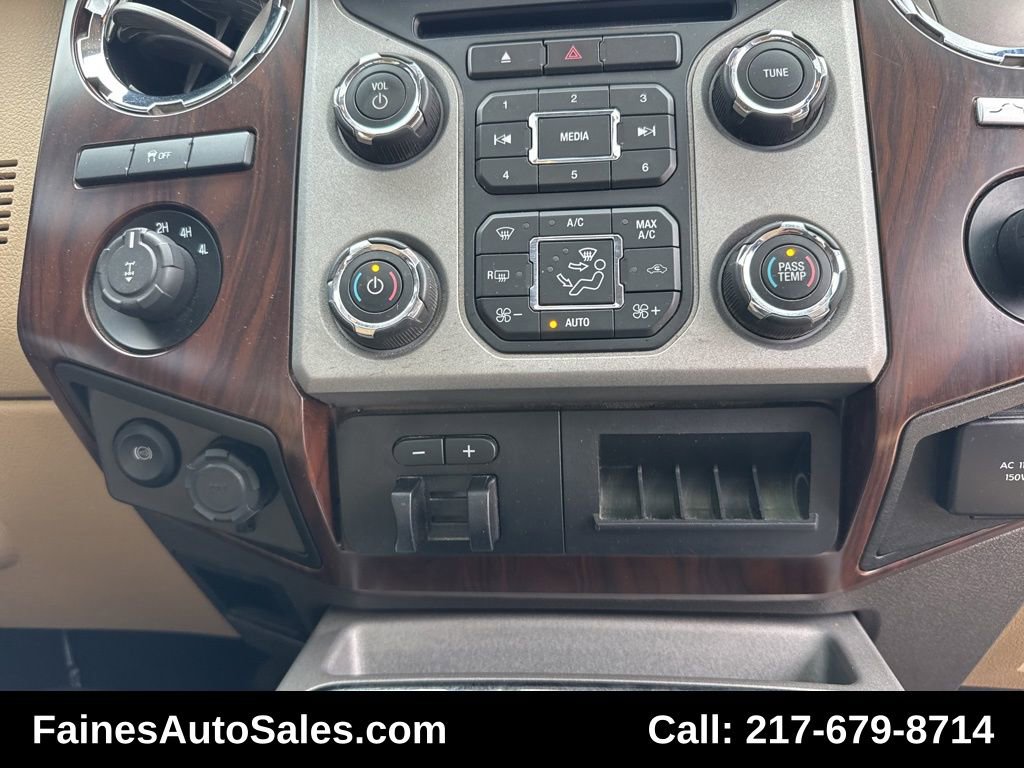 Used 2015 Ford F250 Lariat w/ Chrome Package image 99