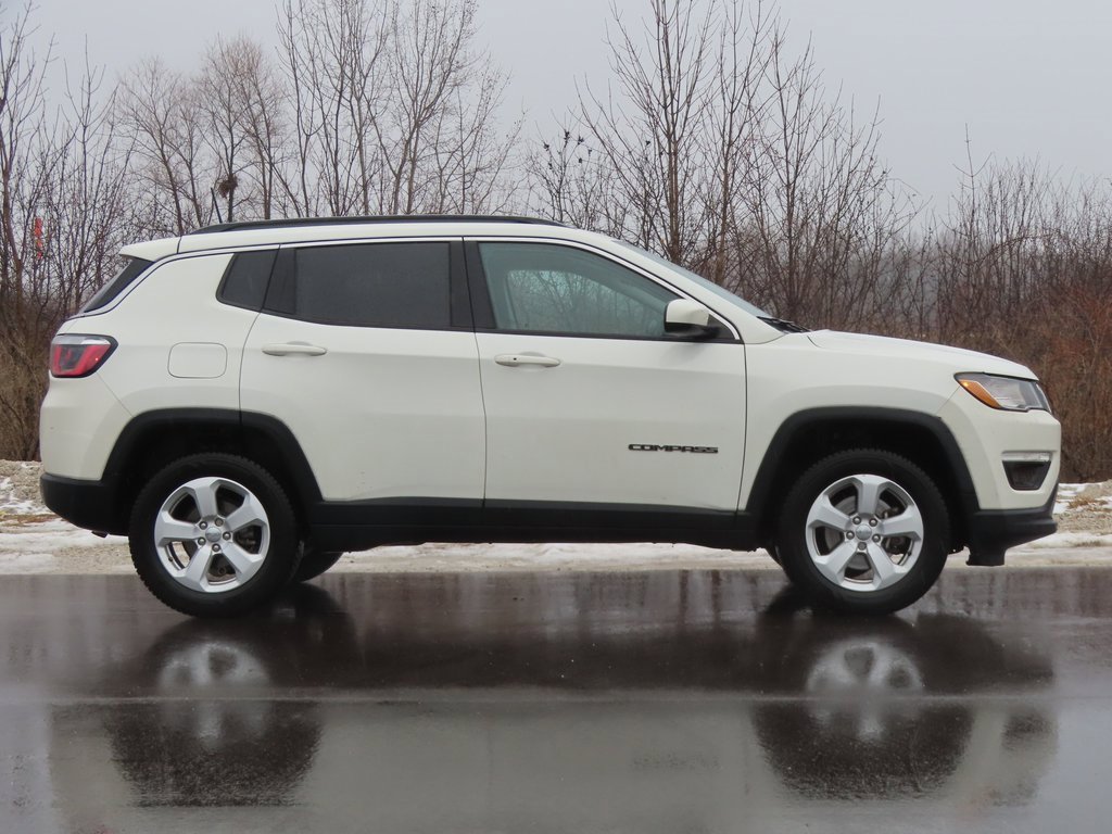 Used 2020 Jeep Compass Latitude w/ Cold Weather Group image 2