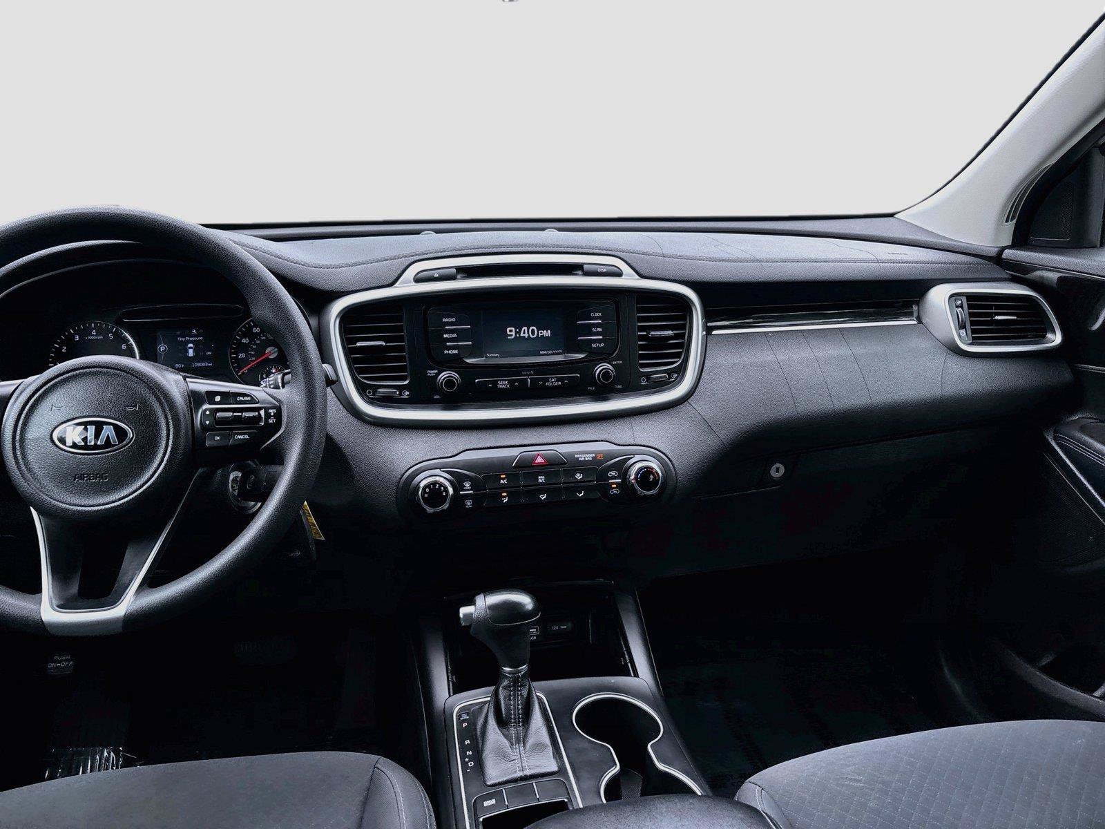 Used 2016 Kia Sorento FWD image 14