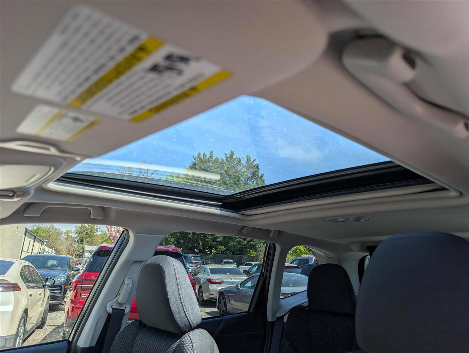 Used 2023 Subaru Forester Premium image 31