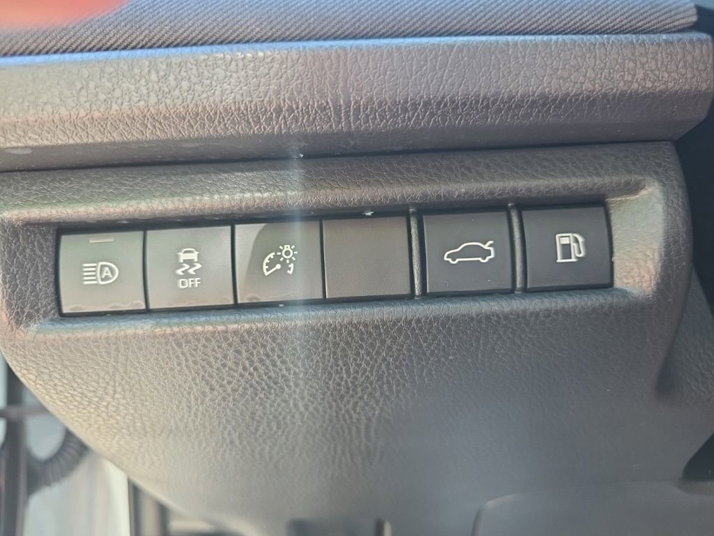 Used 2026 Toyota Camry LE image 21