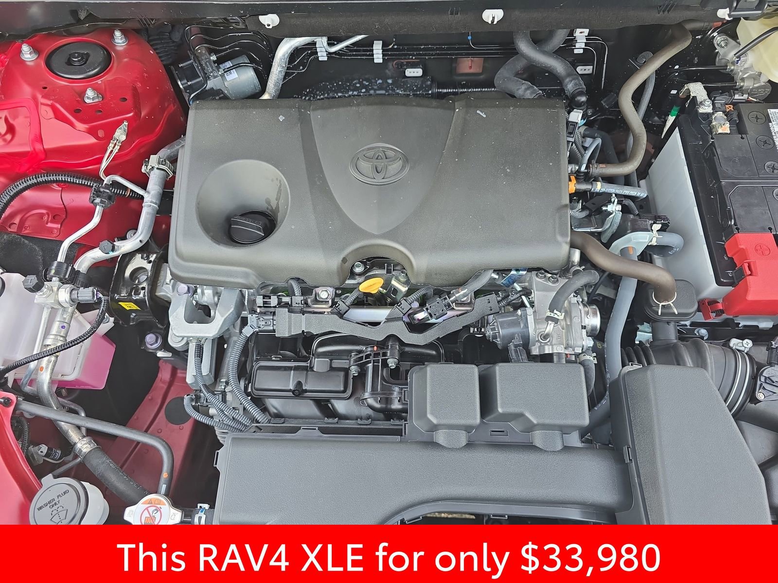 Used 2025 Toyota RAV4 XLE FWD image 35