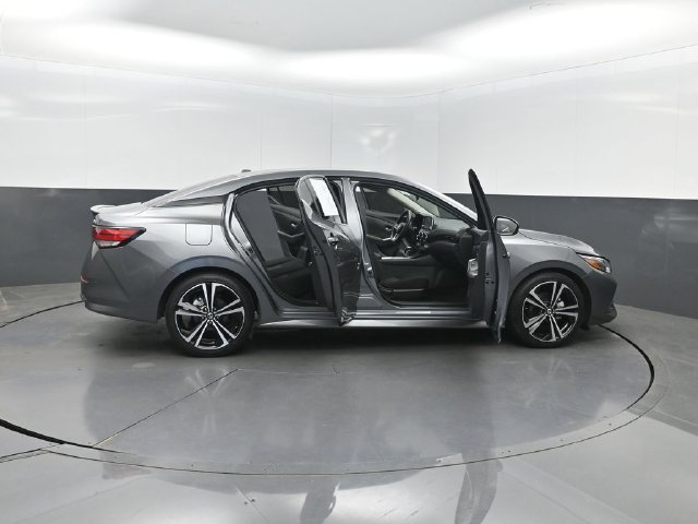 Used 2023 Nissan Sentra SR FWD image 37