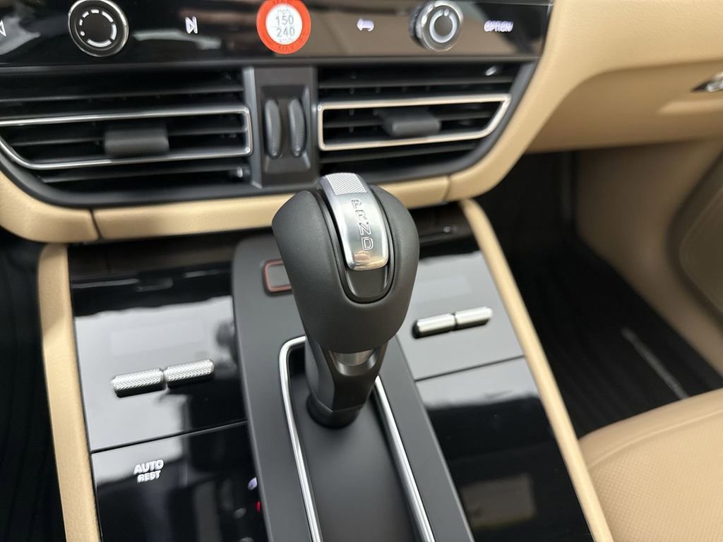 New 2026 Porsche Macan AWD/4WD image 33