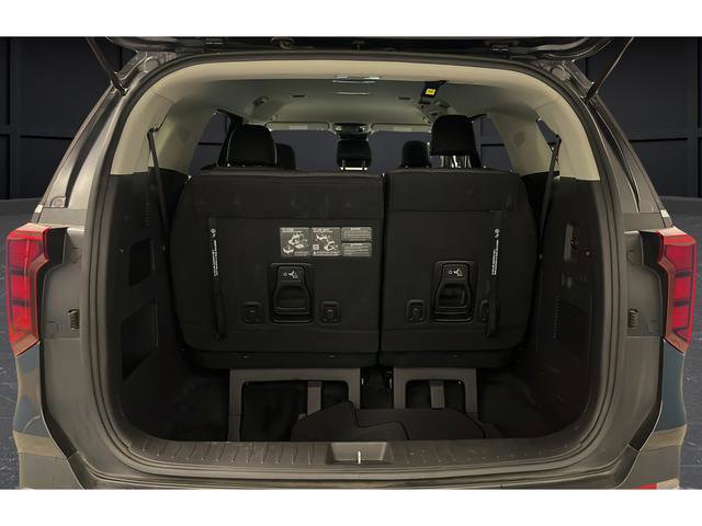 Used 2025 Kia Carnival FWD image 26