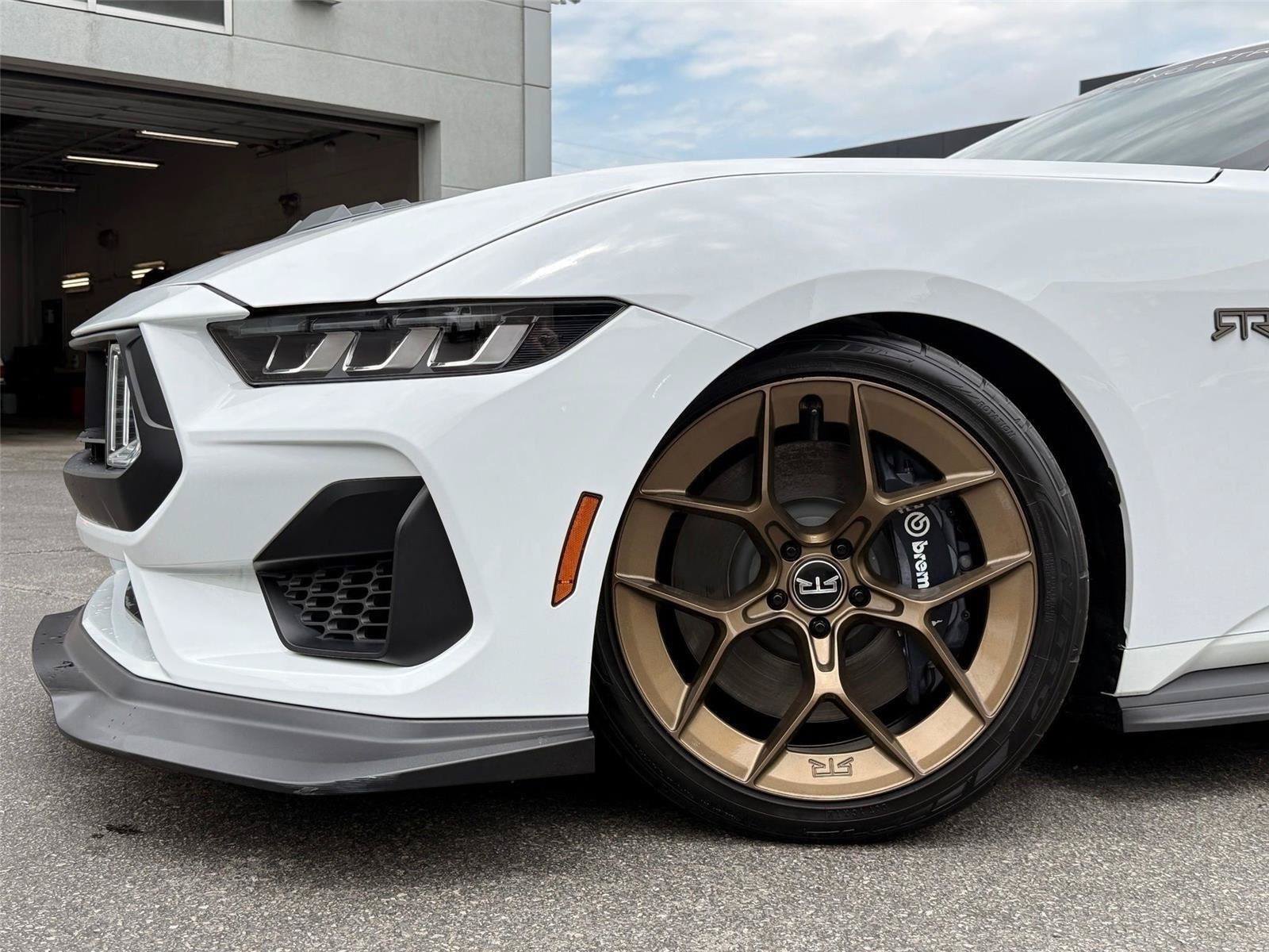 Used 2025 Ford Mustang GT Premium w/ GT Performance Package RWD image 4