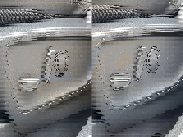 New 2025 Ford Escape SE w/ Class II Trailer Tow Package image 11