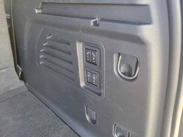 Used 2024 GMC Acadia Denali image 8