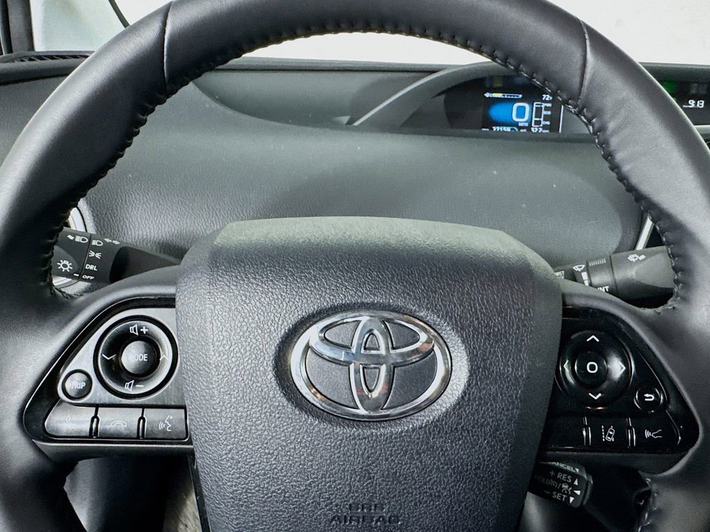 Used 2020 Toyota Prius Prime LE image 16