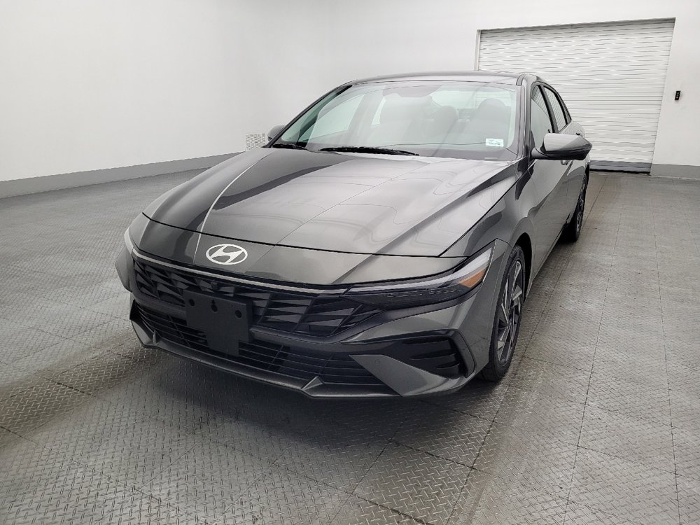 Used 2024 Hyundai Elantra Limited image 15