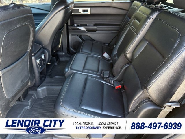 Used 2020 Ford Explorer XLT w/ Equipment Group 202A AWD/4WD image 11
